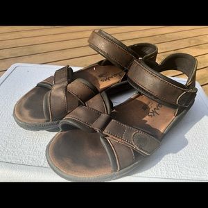 clarks air trek sandals